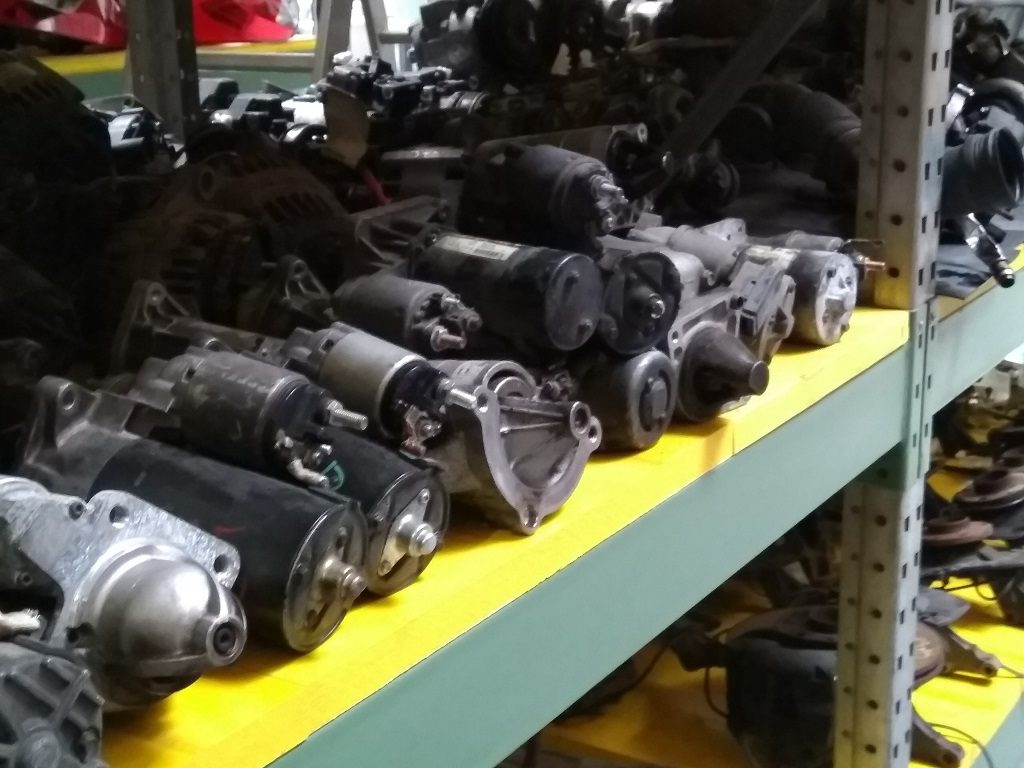 assortimento autoricambi usati